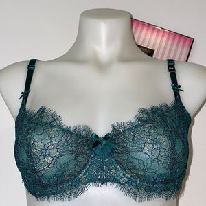 NEW VICTORIA SECRET UNLINED BRA